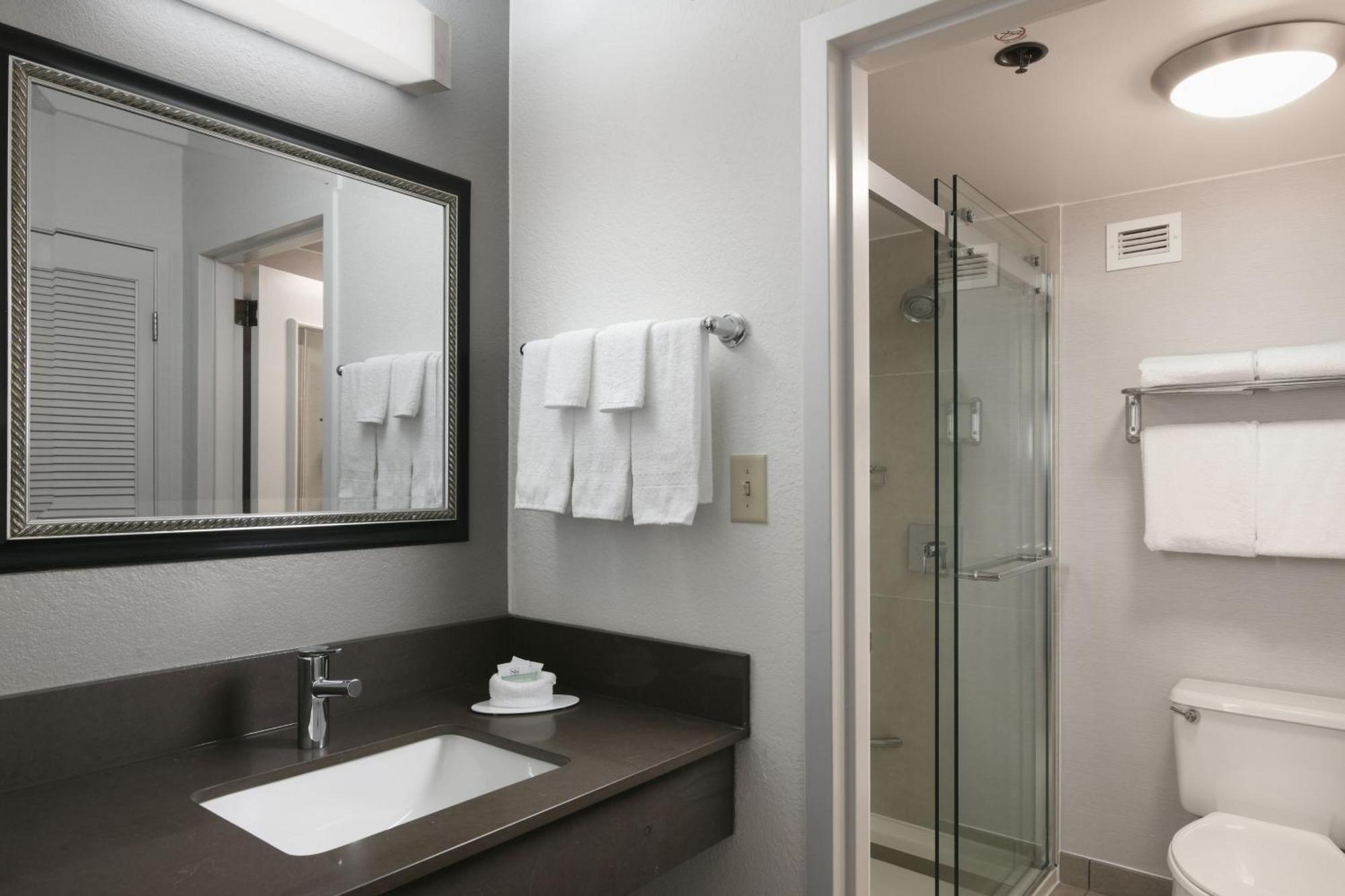 Courtyard Dallas Las Colinas Irving Exterior foto